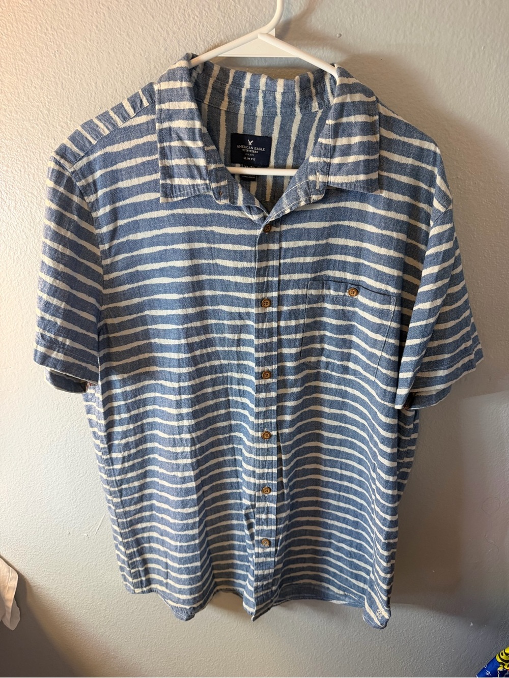 American Eagle Outfitters Blue & White Striped Short-Sleeve Button-Up